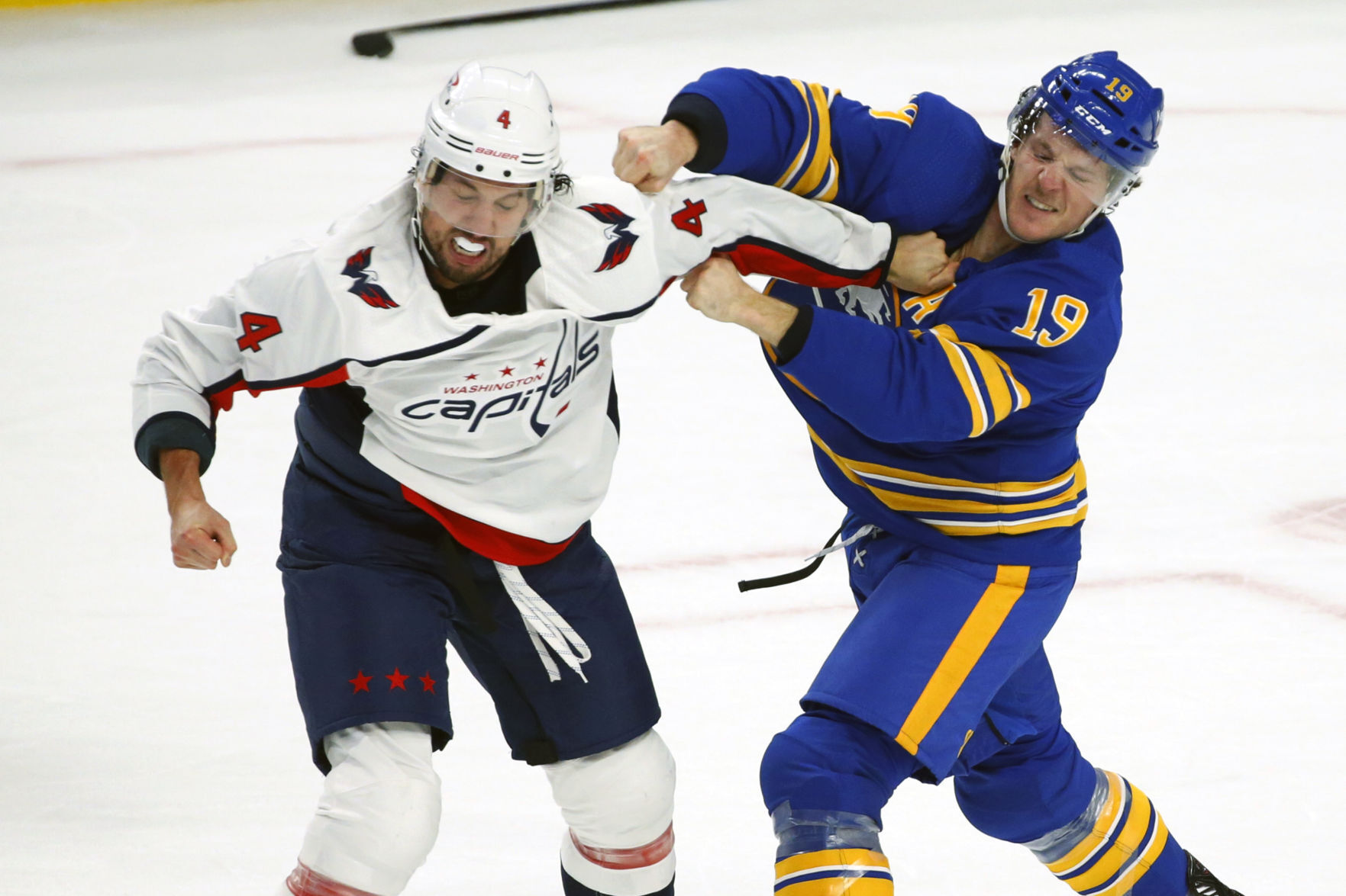 Jake McCabe, Buffalo Sabres